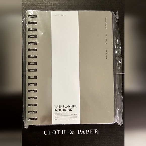 Task Planner Notebook in A5 with Chrome Cover 30 - Picture 2 of 12